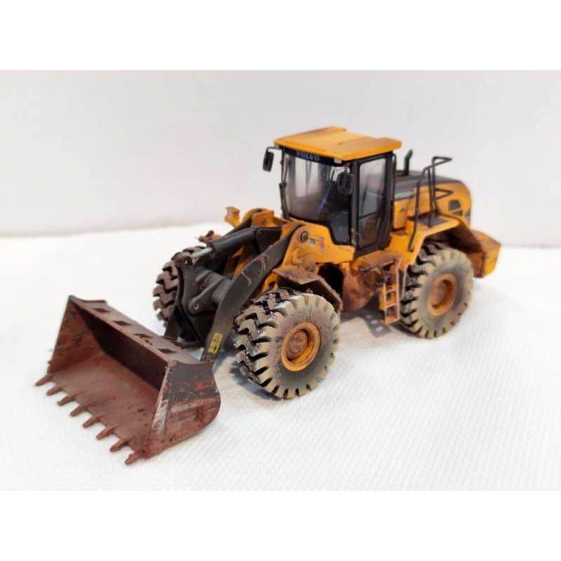 WM017 - VOLVO L105 wheel loader - weathered series /1:50 giftmodels WM017 - VOLVO L105 wheel loader - weathered series /1:50 giftmodels