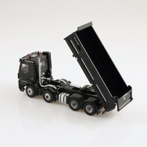 1066/50 Mercedes-Benz Arocs 8x4 Meiller ribaltabile NERO /1:50 NZG
