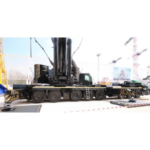 WSI54-2016 Liebherr LTM1650-8.1 mobile crane black/gold Edition / 1:50 WSImodels