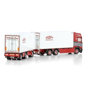 WSI01-4426 - Scania CR20H combi reefer N.C. Christensen & Sonner /1:50 WSImodels