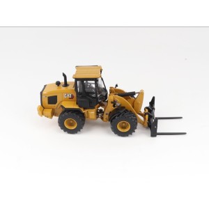 DM85782 - CAT 938 compact wheel loader /1:50 Diecast Masters